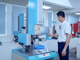 氣動VS伺服超聲波焊接機，誰是工業焊接王者？