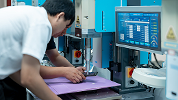 云浮超聲波焊接機：企業(yè)擴大生產(chǎn)規(guī)模的實用選擇