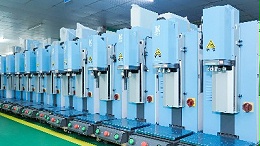 從小米YU7交付熱潮看汽車智造：靈科超聲波如何重塑焊接工藝標準？