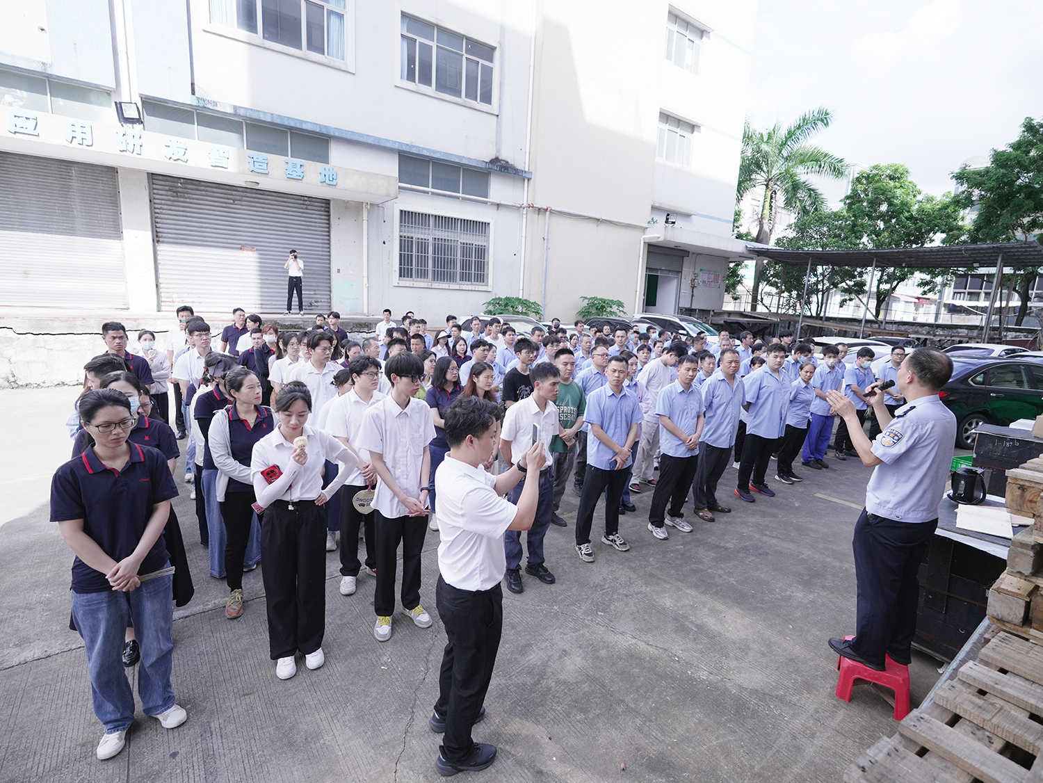 日均被騙100萬！？靈科全員“反詐培訓”，<i style='color:red'>民警</i>怒揭詐騙內幕！