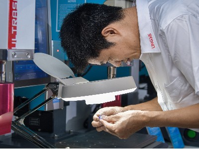 告別選型難題：國內(nèi)超聲波焊接機(jī)廠商技術(shù)與行業(yè)適配指南