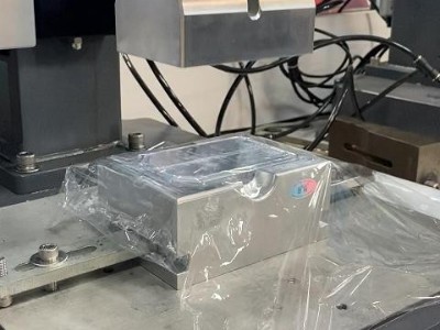 靈科超聲波-PS透明<i style='color:red'>墨盒</i>焊接