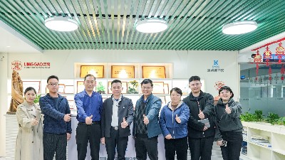 搭起<i style='color:red'>人才</i>舞臺(tái)丨珠海市香洲區(qū)總工會(huì)領(lǐng)導(dǎo)一行蒞臨靈科超聲波參觀調(diào)研