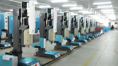 超聲波焊接機在蓄電池焊接中的應用、難點及解決方案