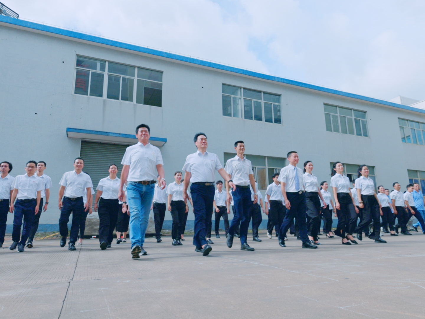 伺服超聲波焊接機迎風口，靈科超聲波如何順勢起飛？