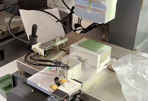 北斗報位終端充電器超聲波焊接