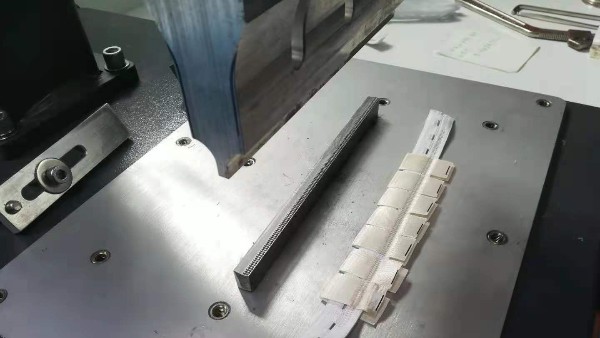 “超聲波焊接”在無紡布行業(yè)的優(yōu)勢